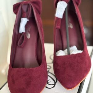 Elegant Burgundy Women's Heels
